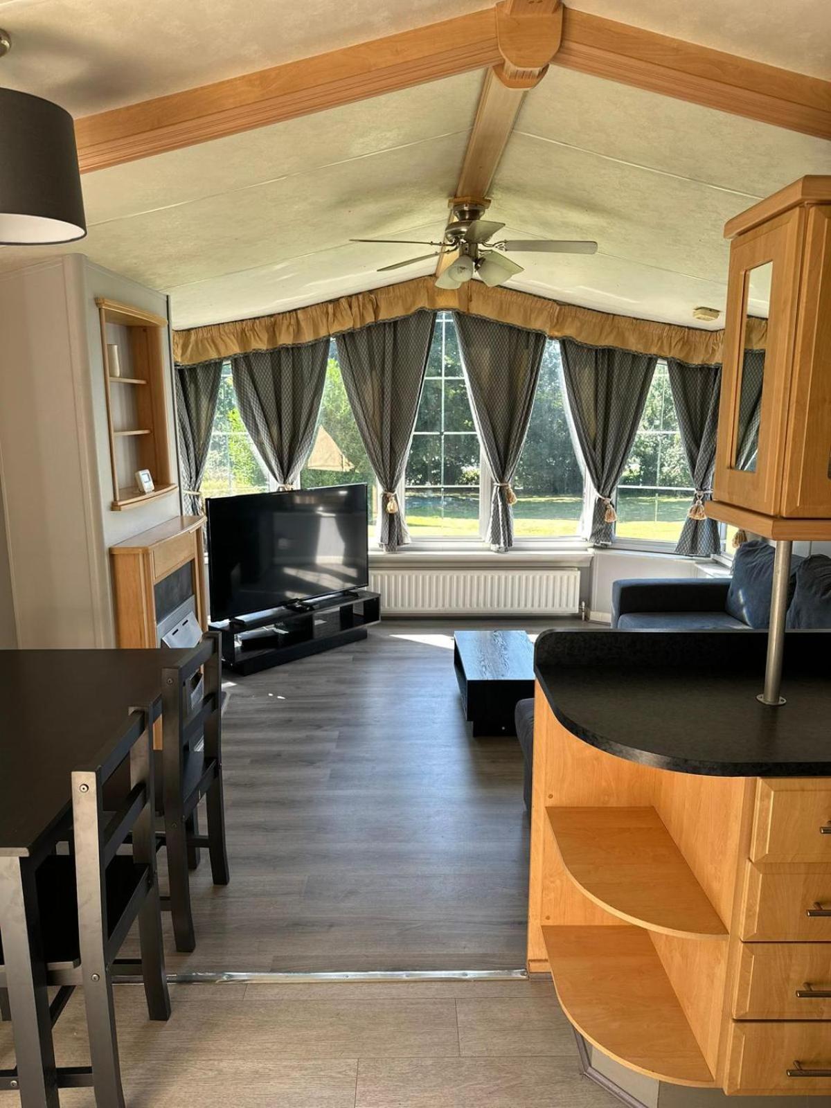 Ruxley Rooms Sidcup Exteriör bild
