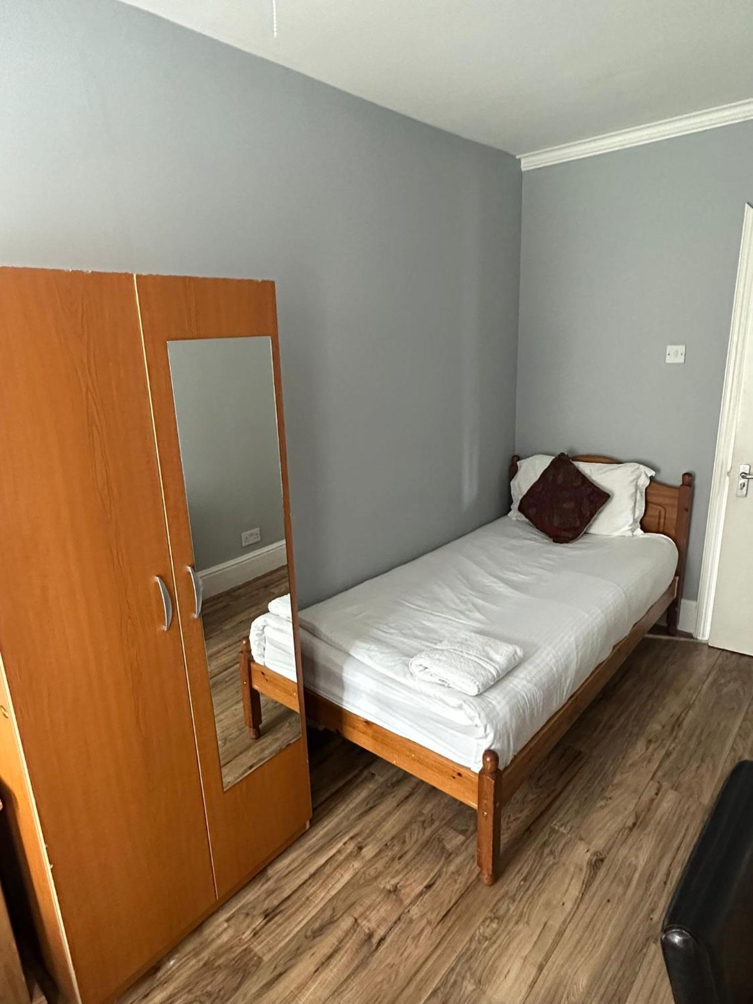 Ruxley Rooms Sidcup Exteriör bild